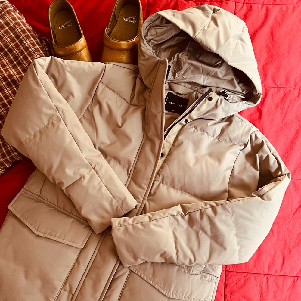 EVERLANE renew puffer coat jacket burn sugar Xsmall
